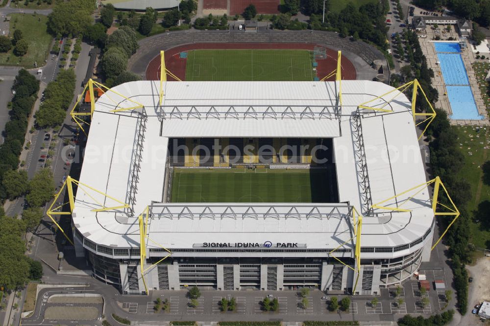 Aerial photograph Dortmund - Luftbild vom Signal-Iduna-Park (früher Westfalenstadion), dem Heimatstadion des Fußballvereins Borussia Dortmund. Im Hintergrund das Stadion Rote Erde. Aerial View of the Signal Iduna Park (formerly Westfalen Stadium), the home stadium of the football club Borussia Dortmund. In the background the stadium Rote Erde.