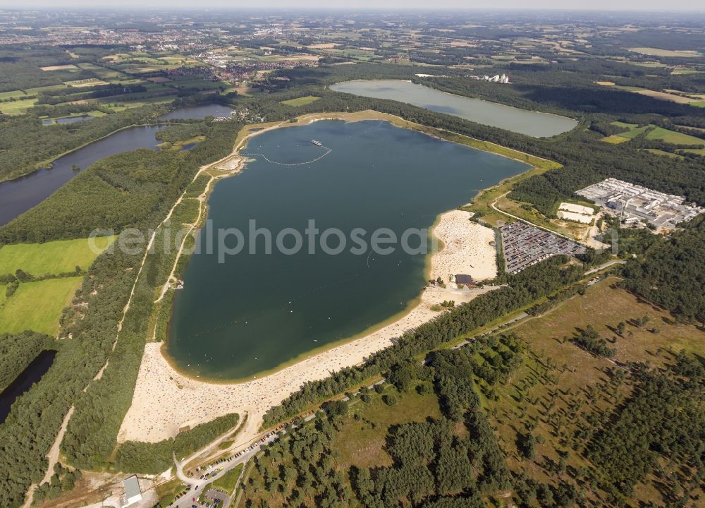 Aerial photograph Haltern - Silver Lake in Haltern at the lake in the federal state of North Rhine-Westphalia. Responsible for the lake is the operating company Silver Lake II Haltern mbH