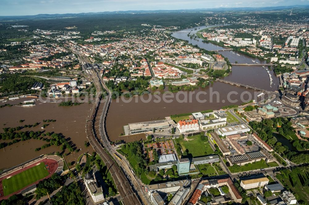 Aerial image Dresden - The situation during the flooding on the bank of the river Elbe at the historical part of the city of Dresden in the State of Sachsen. The effects and aftermath of the flooding can be seen