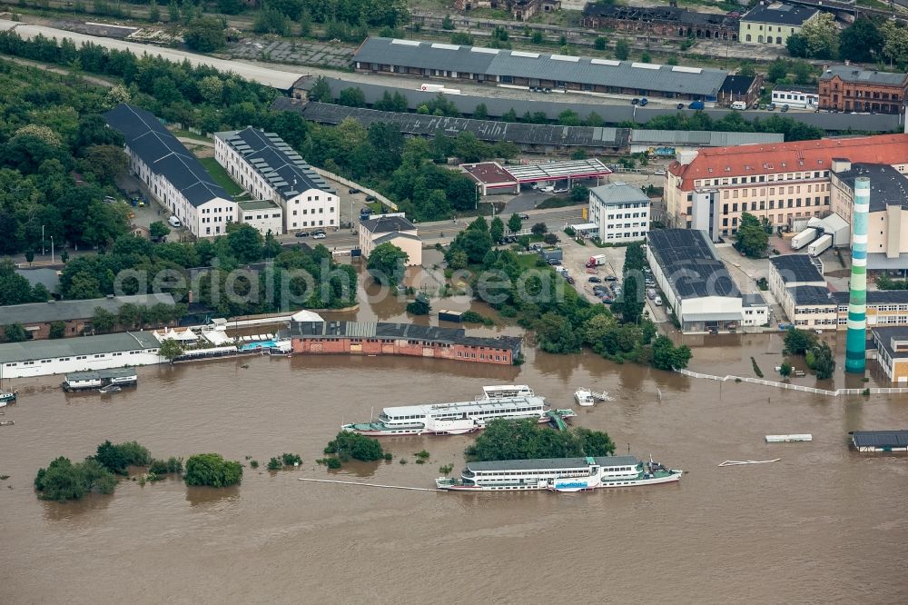 Dresden from above - The situation during the flooding in East Germany on the bank of the river Elbe in the city of Dresden in the state of Saxony