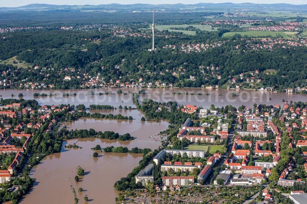 Aerial photograph Dresden - The situation during the flooding on the bank of the river Elbe in the part Tolkewitz in Dresden in the State of Sachsen. Affected are areas quite far from the river;