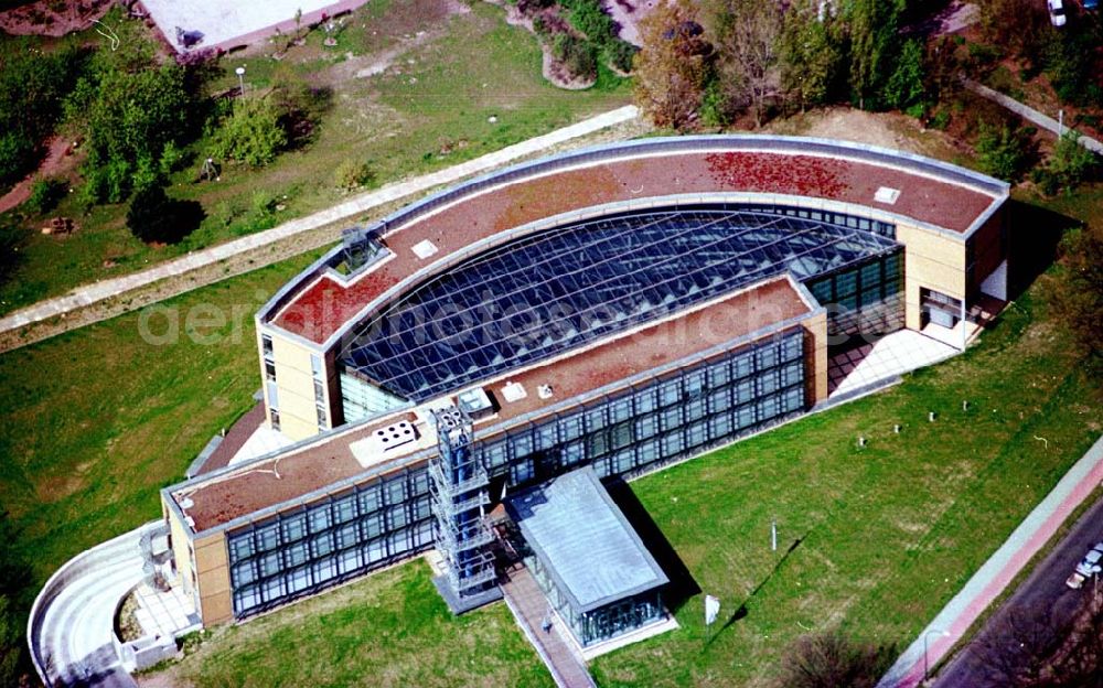 Potsdam-Drewitz from the bird's eye view: Sitz der MEVAG in Potsdam-Drewitz.