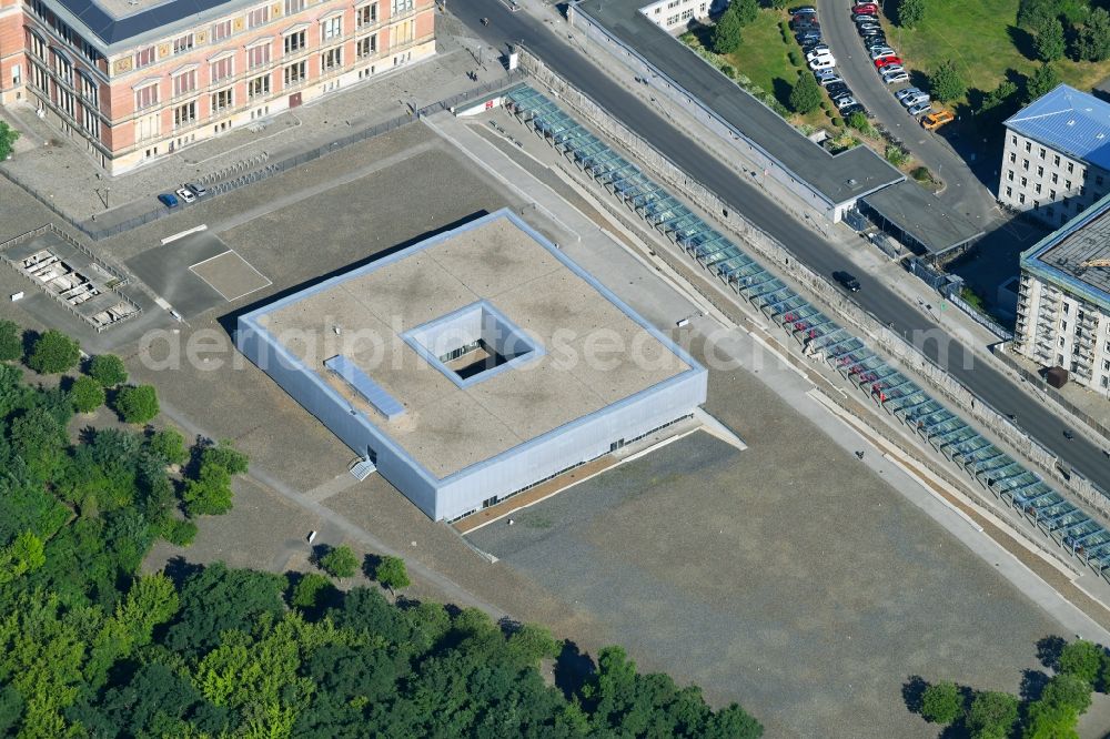 Aerial photograph Berlin - Headquarter of the Foundation Topography of Terror in the Kreuzberg district of Berlin. The Foundation at Niederkirchnerstrasse is a documentation center for the reworking of the terror of the National Socialists. The building is located on remnants of the Berlin Wall, which is under monument protection