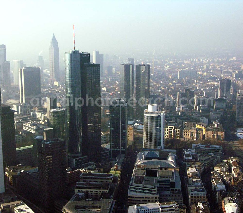 Aerial image Frankfurt Main / Hessen - Blick auf die Skyline des Bankenviertels von Frankfurt/Main. Im Mittelpunkt die Twintowers der Deutschen Bank sowie die Gebäude der HELABA (Hessische Landesbank)