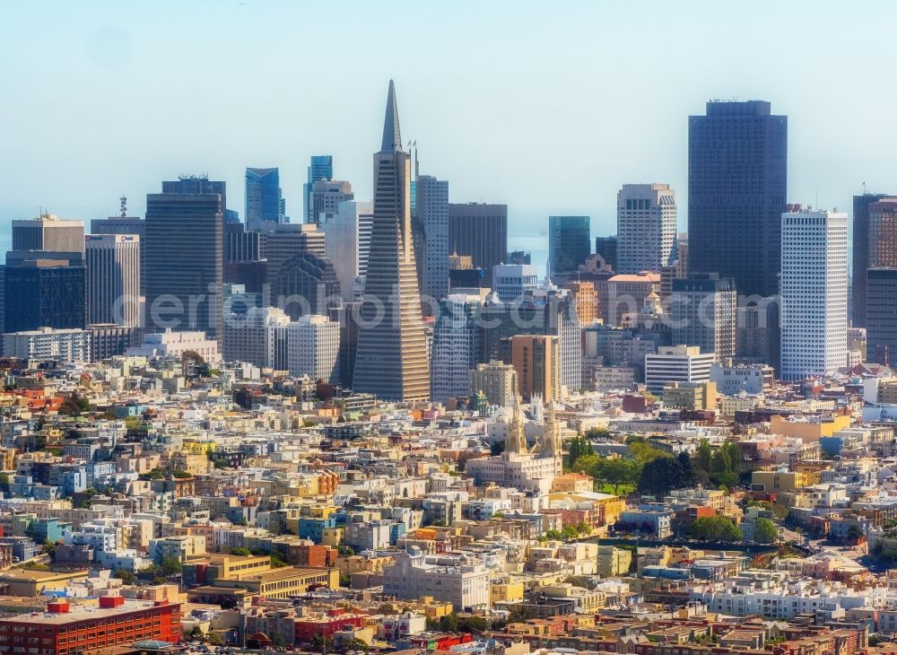 San Francisco from the bird's eye view: Sky Line on Construction site for new high-rise building complex Transamerica Pyramid Center in San Francisco in USA