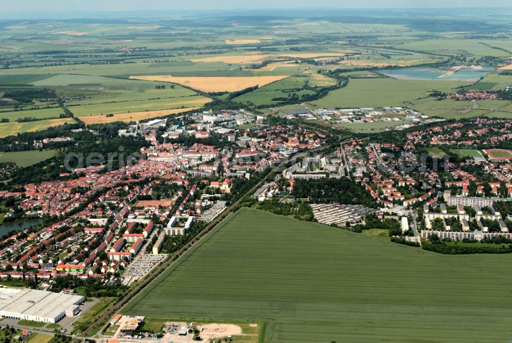 Sömmerda from the bird's eye view: Soemmerda is a town in Thuringia. The County town has been known for decades as the center of the electrical industry. In the south of the city are production halls of Fujitsu Technology Solutions GmbH