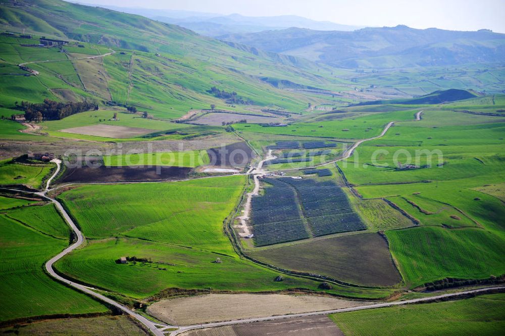 Villalba auf Sizilien from the bird's eye view: Solar fileds, Solar Park esp. photovoltaic plant Villalba at Sicily in Italy. Operator of the plant is the EEPro Company