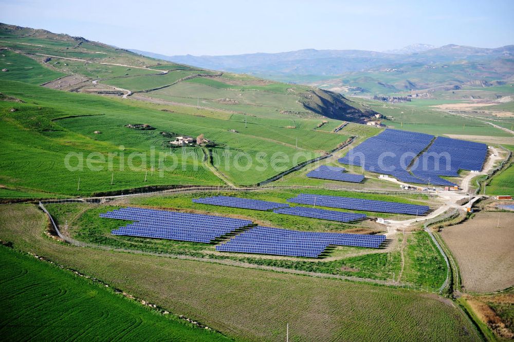 Villalba auf Sizilien from the bird's eye view: Solar fileds, Solar Park esp. photovoltaic plant Villalba at Sicily in Italy. Operator of the plant is the EEPro Company