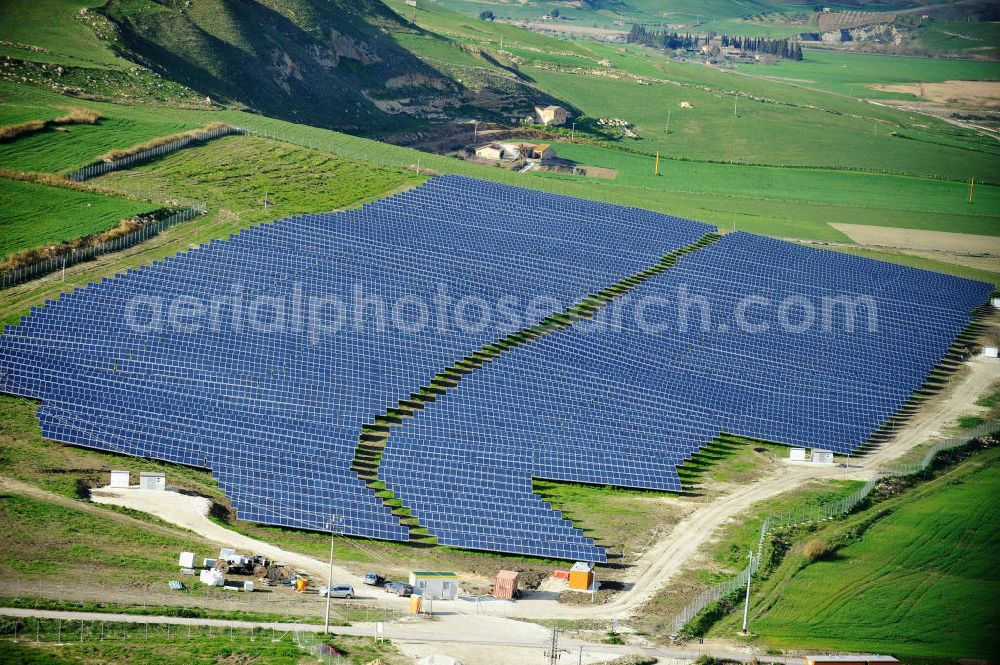 Aerial photograph Villalba auf Sizilien - Solar fileds, Solar Park esp. photovoltaic plant Villalba at Sicily in Italy. Operator of the plant is the EEPro Company