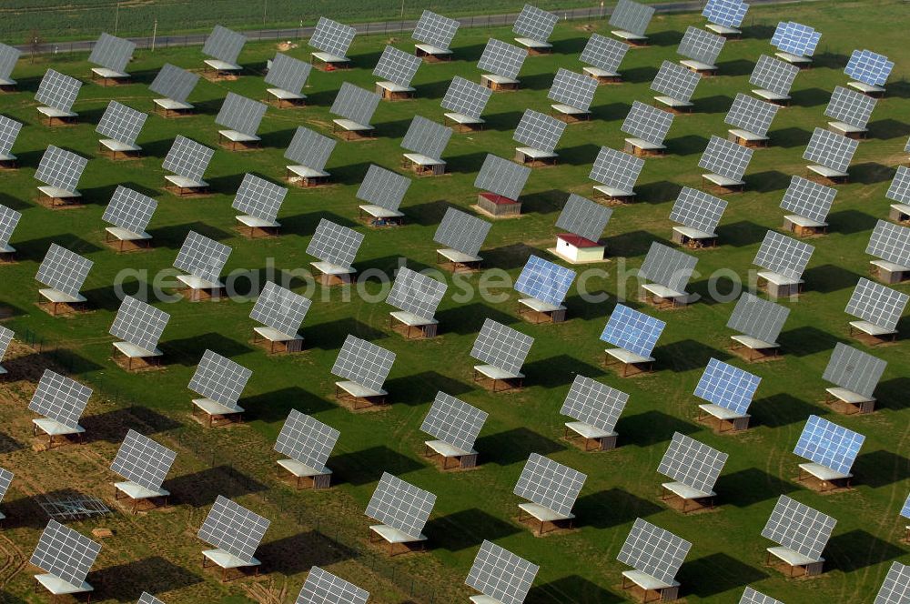 Aerial photograph BALLSTÄDT - Blick auf die Solarfelder der Solarparc Aktiengesellschaft südlich von Ballstädt in Thüringen. Solarparc AG