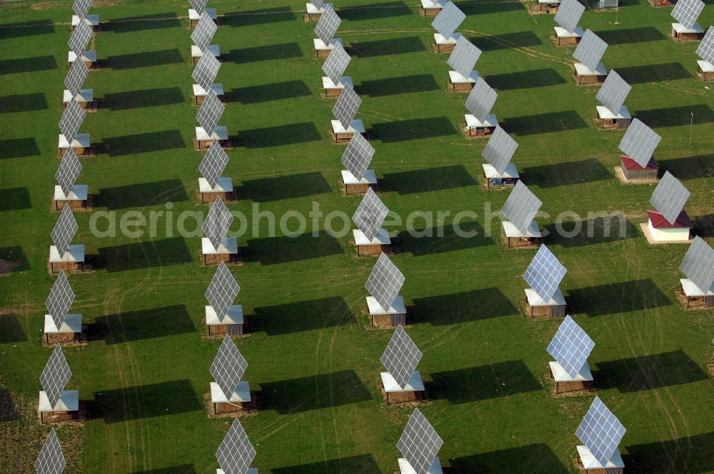 Aerial image BALLSTÄDT - Blick auf die Solarfelder der Solarparc Aktiengesellschaft südlich von Ballstädt in Thüringen. Solarparc AG