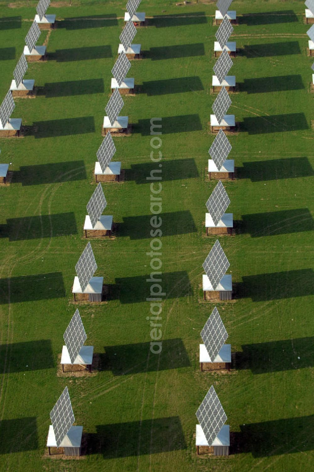 Aerial photograph BALLSTÄDT - Blick auf die Solarfelder der Solarparc Aktiengesellschaft südlich von Ballstädt in Thüringen. Solarparc AG