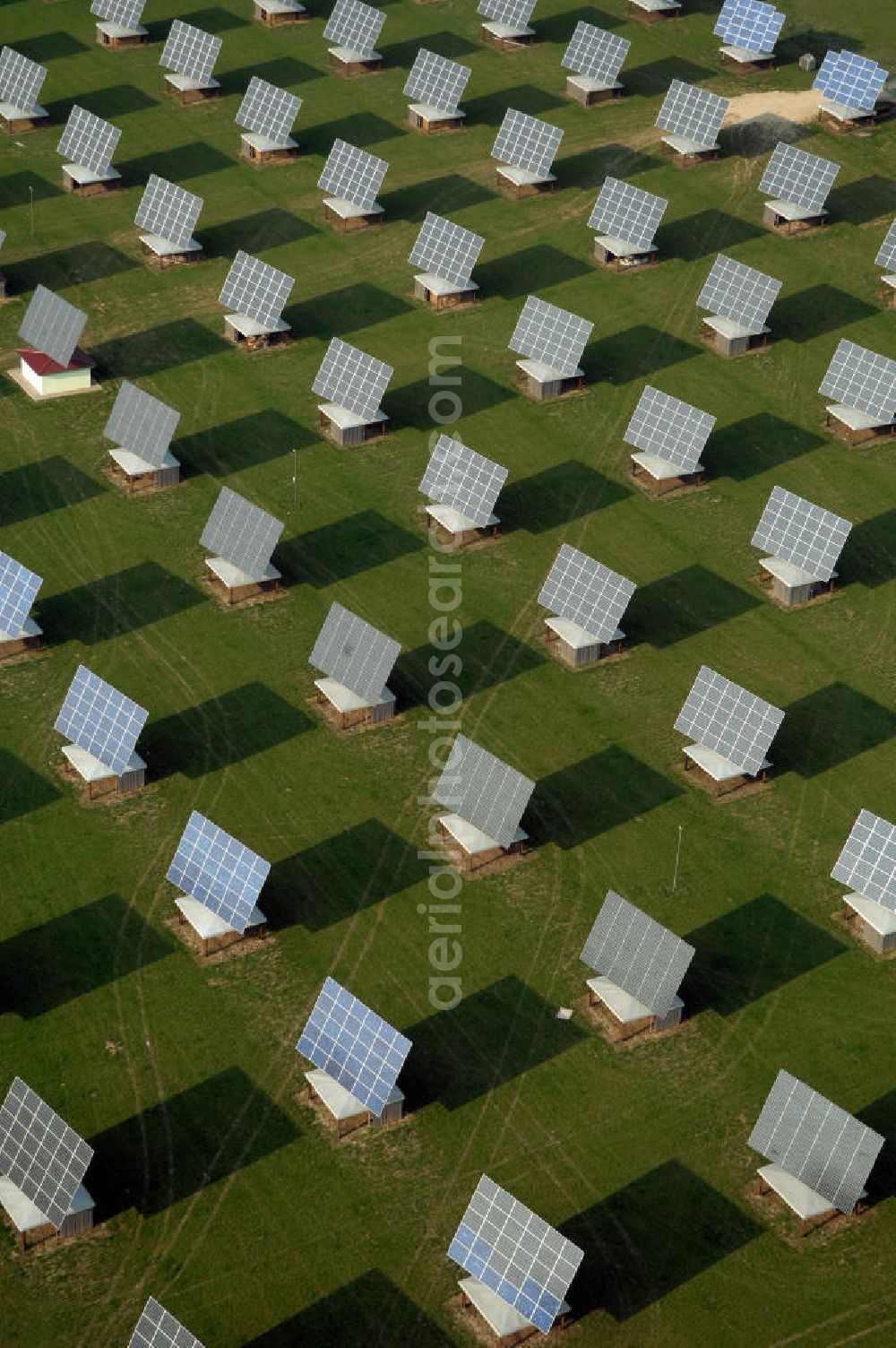 BALLSTÄDT from above - Blick auf die Solarfelder der Solarparc Aktiengesellschaft südlich von Ballstädt in Thüringen. Solarparc AG