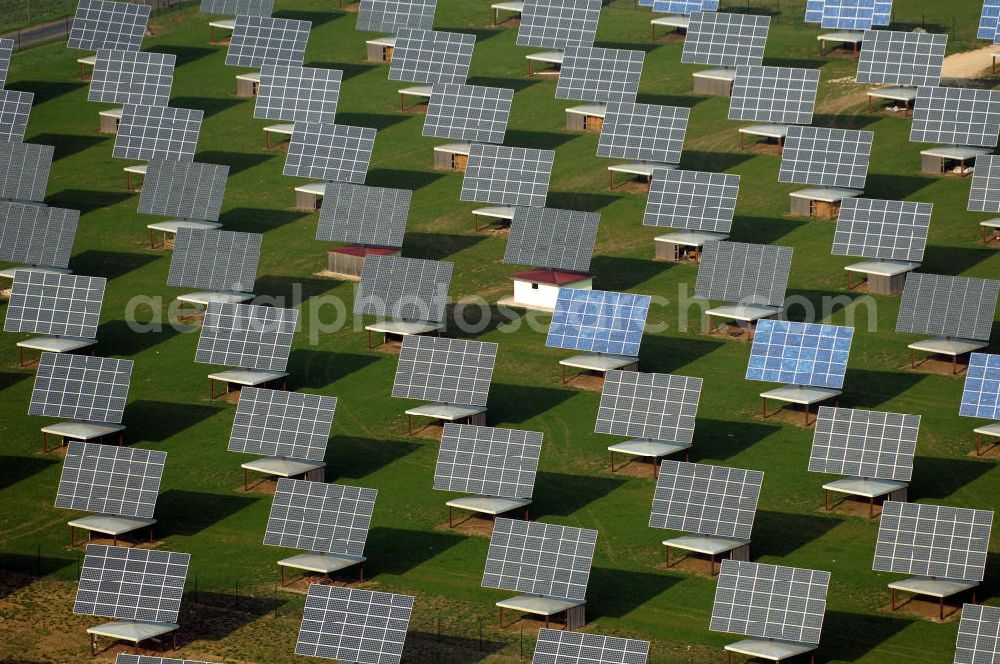 BALLSTÄDT from above - Blick auf die Solarfelder der Solarparc Aktiengesellschaft südlich von Ballstädt in Thüringen. Solarparc AG