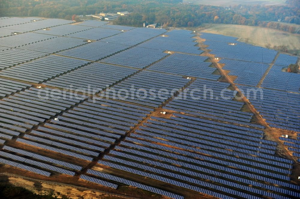 Aerial photograph Fürstenwalde/Spree - Solar power plant and photovoltaic systems on the former airfield in Fuerstenwalde / Spree in Brandenburg