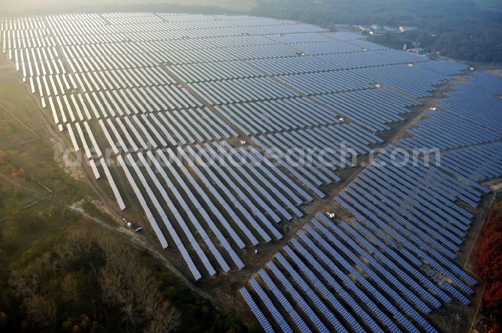 Fürstenwalde/Spree from above - Solar power plant and photovoltaic systems on the former airfield in Fuerstenwalde / Spree in Brandenburg