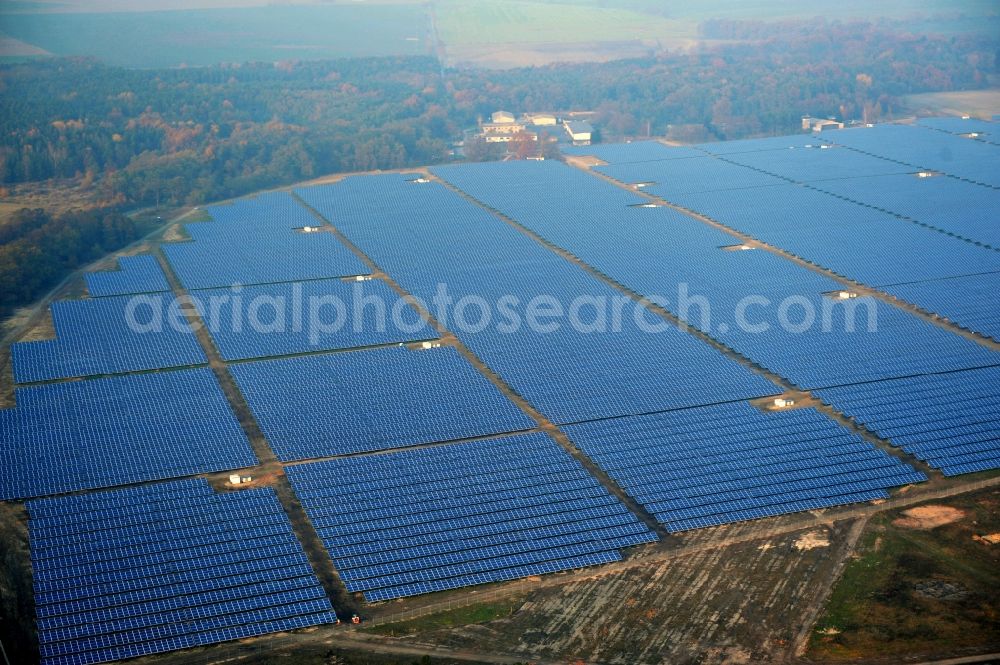 Fürstenwalde/Spree from above - Solar power plant and photovoltaic systems on the former airfield in Fuerstenwalde / Spree in Brandenburg