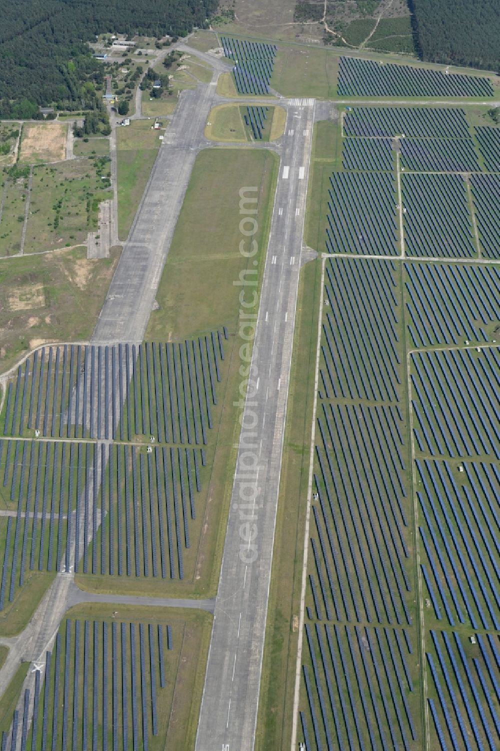 Finowfurt from above - Solar power plant and photovoltaic systems on the airfield in Finowfurt in the state Brandenburg, Germany