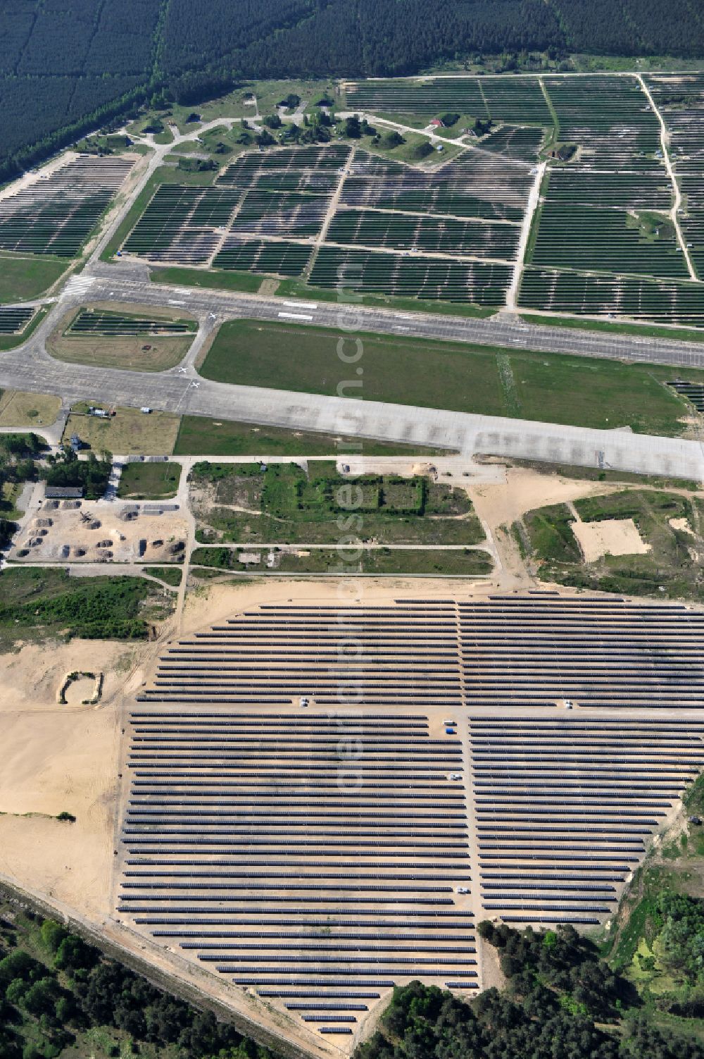 Aerial image Eberswalde - Solar power plant and photovoltaic systems on the airfield in the district Finow in Eberswalde in the state Brandenburg, Germany