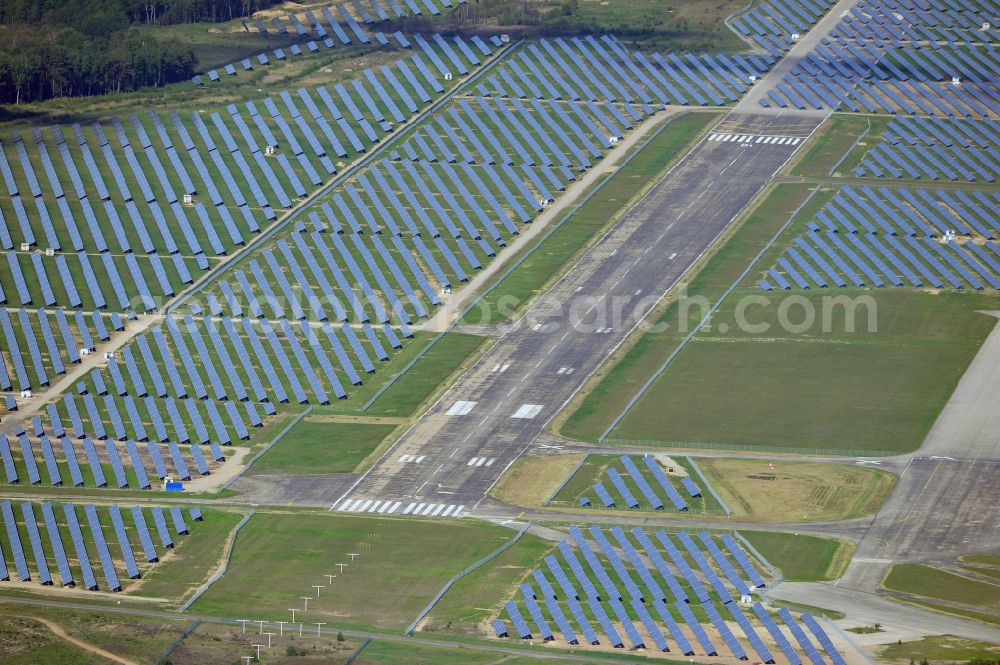 Aerial image Eberswalde - Solar power plant and photovoltaic systems on the airfield in the district Finow in Eberswalde in the state Brandenburg, Germany