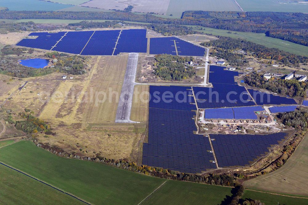 Tutow from the bird's eye view: Solar power plant and photovoltaic systems on the airfield in Tutow in the state Mecklenburg - Western Pomerania, Germany