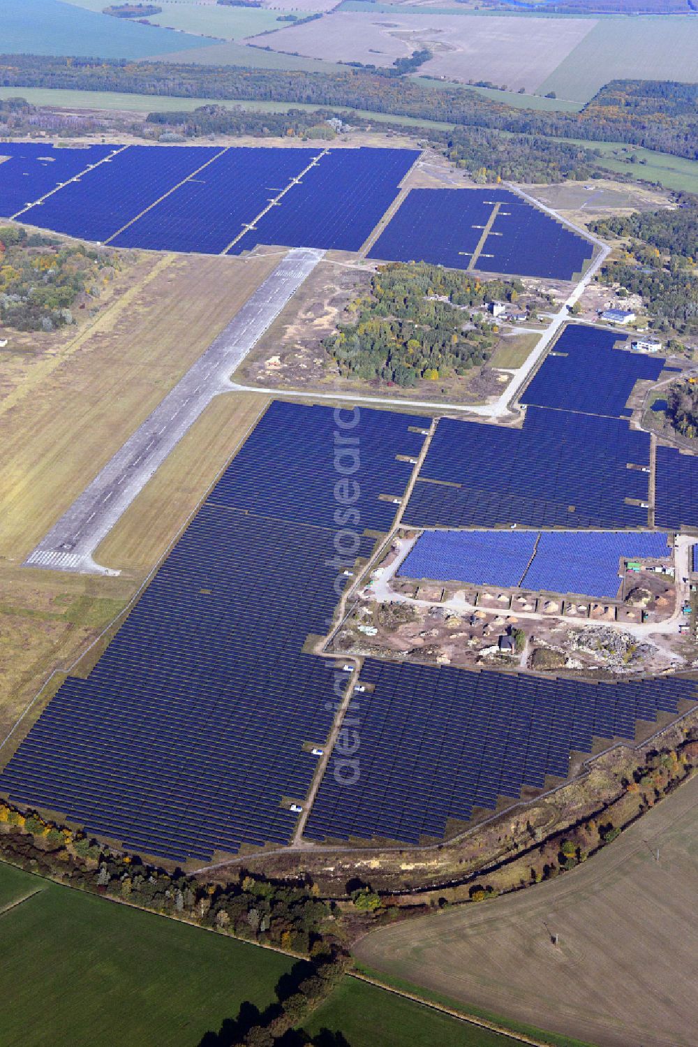 Aerial image Tutow - Solar power plant and photovoltaic systems on the airfield in Tutow in the state Mecklenburg - Western Pomerania, Germany