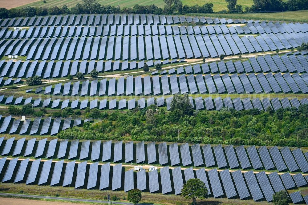 Aerial image Silbermühle - Solar power plant and photovoltaic systems in Silbermuehle in the state Mecklenburg - Western Pomerania, Germany