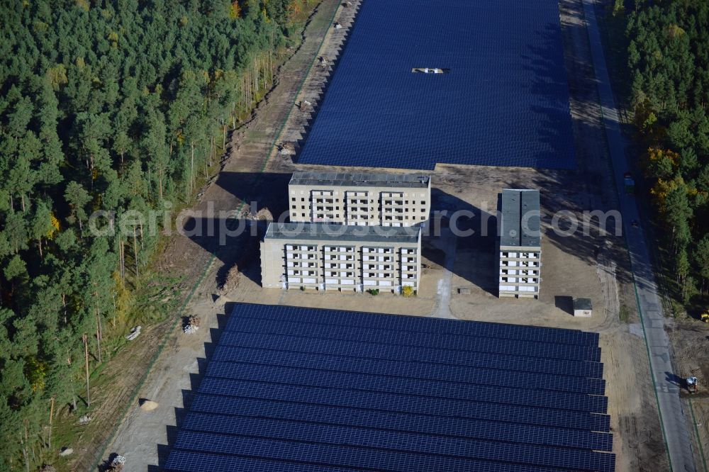 Templin from the bird's eye view: View onto the solar power plant Templin-Groß Dölln at the former airfield Templin in the state Brandenburg