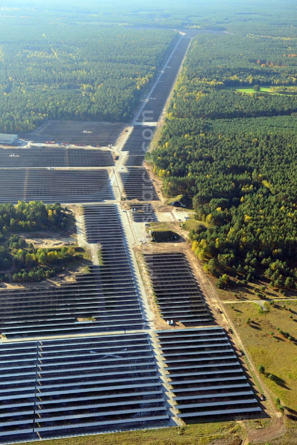 Aerial photograph Templin - View onto the solar power plant Templin-Groß Dölln at the former airfield Templin in the state Brandenburg