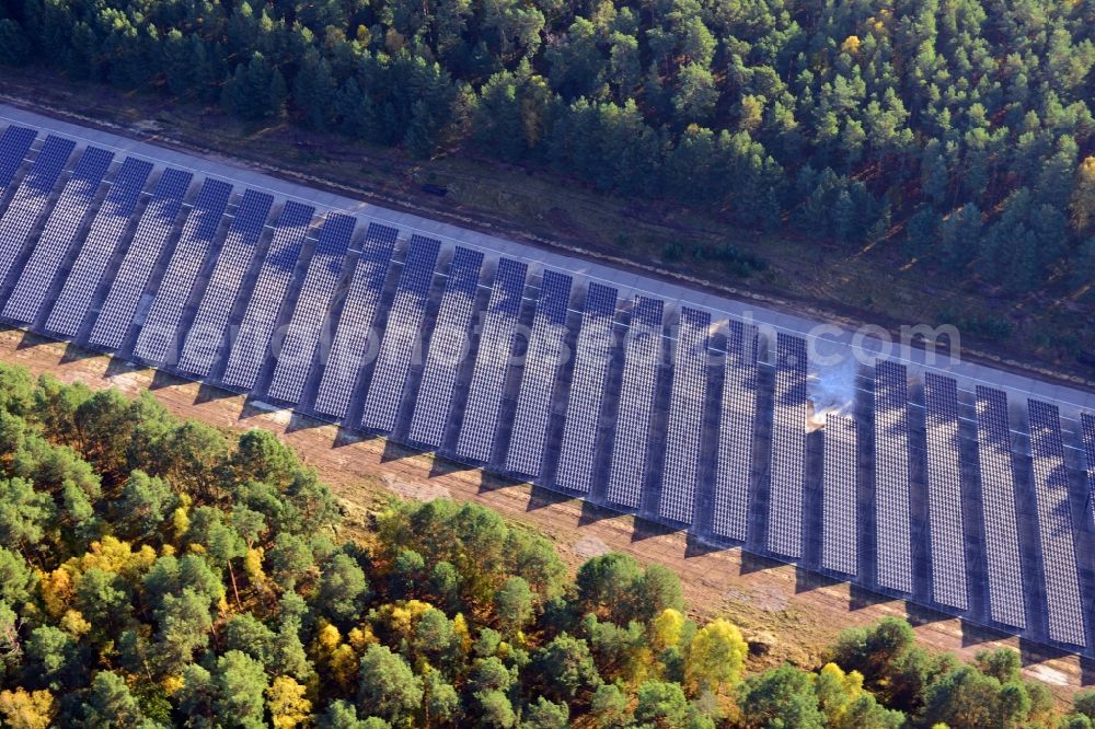 Aerial photograph Templin - View onto the solar power plant Templin-Groß Dölln at the former airfield Templin in the state Brandenburg