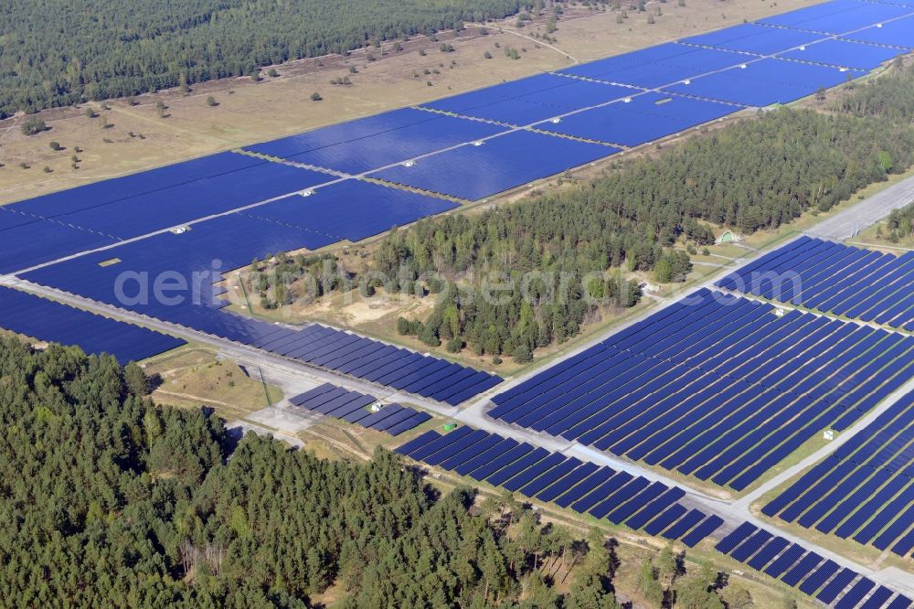 Templin, Groß Dölln from the bird's eye view: View onto the solar power plant Templin-Gross Doelln at the former airfield Templin in the state Brandenburg