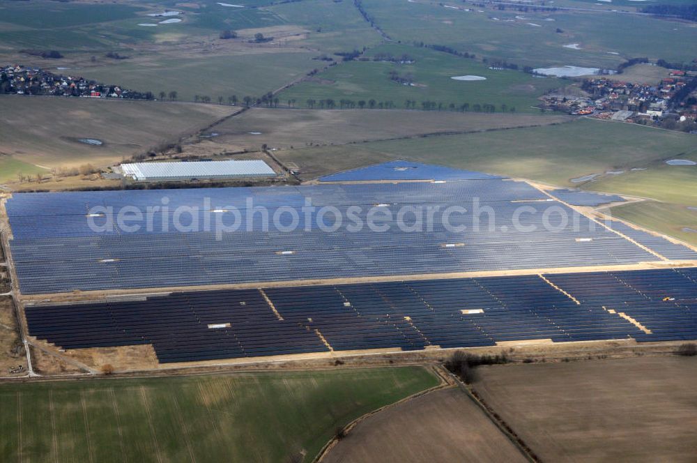 Ahrensfelde OT Eiche from above - Neubau Solarpark Eiche zwischen Mehrower Weg und Hönower Weg / Eichenweg. Projektplanung: PFIXX Solar Systems B.V.