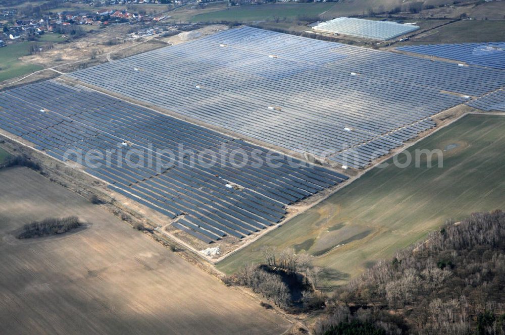 Aerial photograph Ahrensfelde OT Eiche - Neubau Solarpark Eiche zwischen Mehrower Weg und Hönower Weg / Eichenweg. Projektplanung: PFIXX Solar Systems B.V.