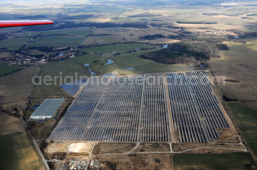 Aerial photograph Ahrensfelde OT Eiche - Neubau Solarpark Eiche zwischen Mehrower Weg und Hönower Weg / Eichenweg. Projektplanung: PFIXX Solar Systems B.V.