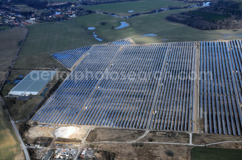 Ahrensfelde OT Eiche from above - Neubau Solarpark Eiche zwischen Mehrower Weg und Hönower Weg / Eichenweg. Projektplanung: PFIXX Solar Systems B.V.