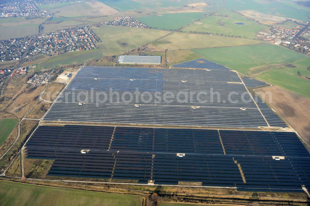 Aerial photograph Ahrensfelde OT Eiche - Neubau Solarpark Eiche zwischen Mehrower Weg und Hönower Weg / Eichenweg. Projektplanung: PFIXX Solar Systems B.V.