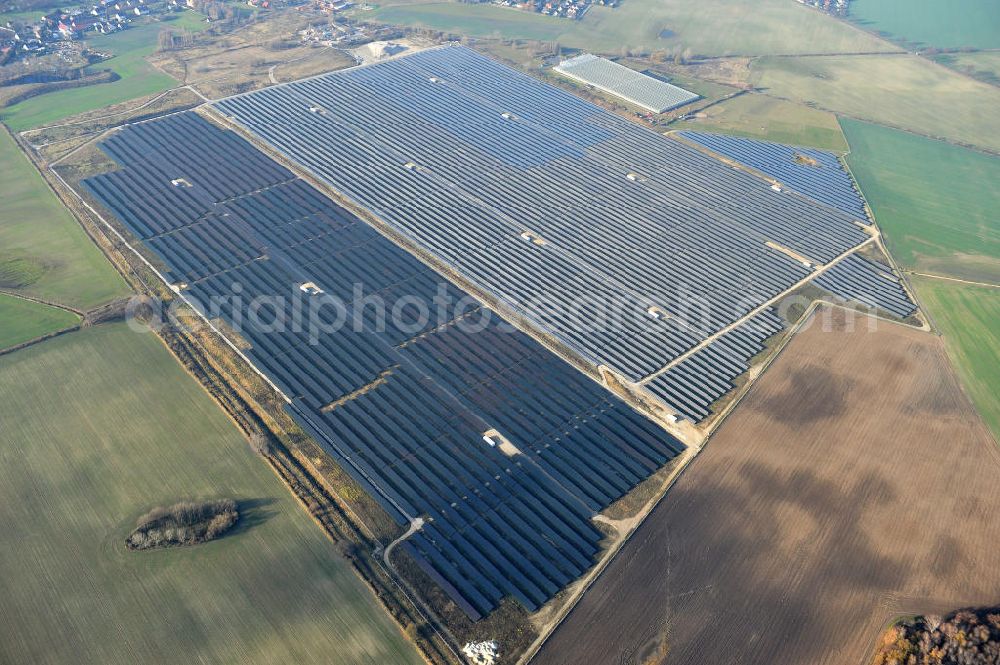 Ahrensfelde OT Eiche from above - Neubau Solarpark Eiche zwischen Mehrower Weg und Hönower Weg / Eichenweg. Projektplanung: PFIXX Solar Systems B.V.