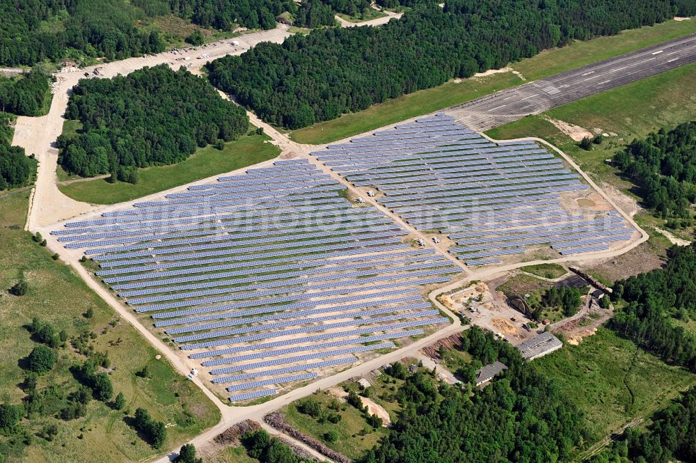 Aerial photograph Allstedt - Solar power plant Allstedt I on the former airfield Allstedt in Saxony Anhalt