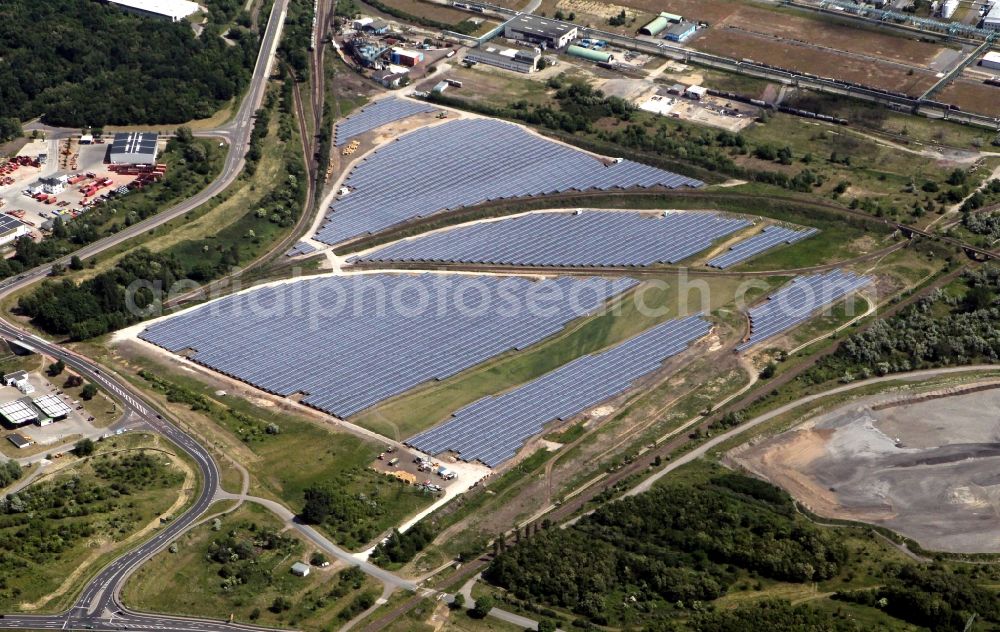 Bitterfeld-Wolfen from above - Solar park on Leipziger Street in Bitterfeld-Wolfen