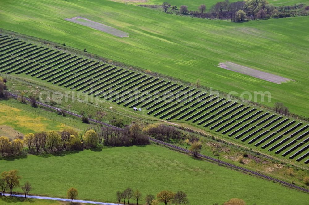 Aerial photograph Vogelsdorf - Panel rows of photovoltaic and solar farm or solar power plant south of Vogelsdorf in the state Brandenburg