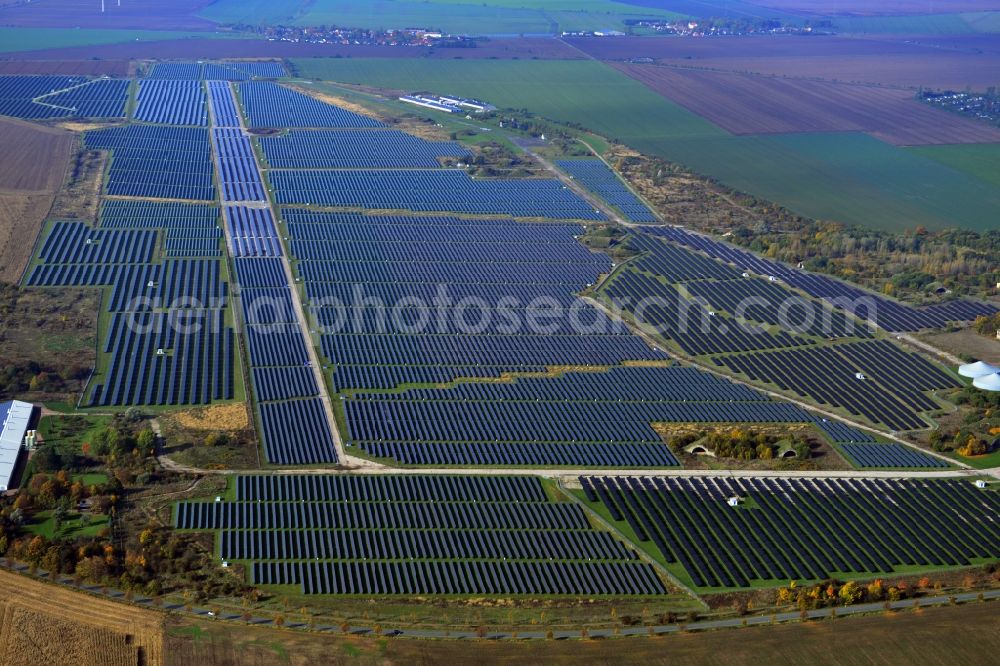 Köthen from the bird's eye view: Solar park on the airfield Köthen in Saxony-Anhalt