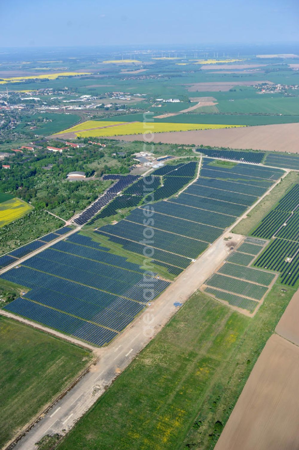 Köthen from the bird's eye view: Solar Park at the former airfield Köthen