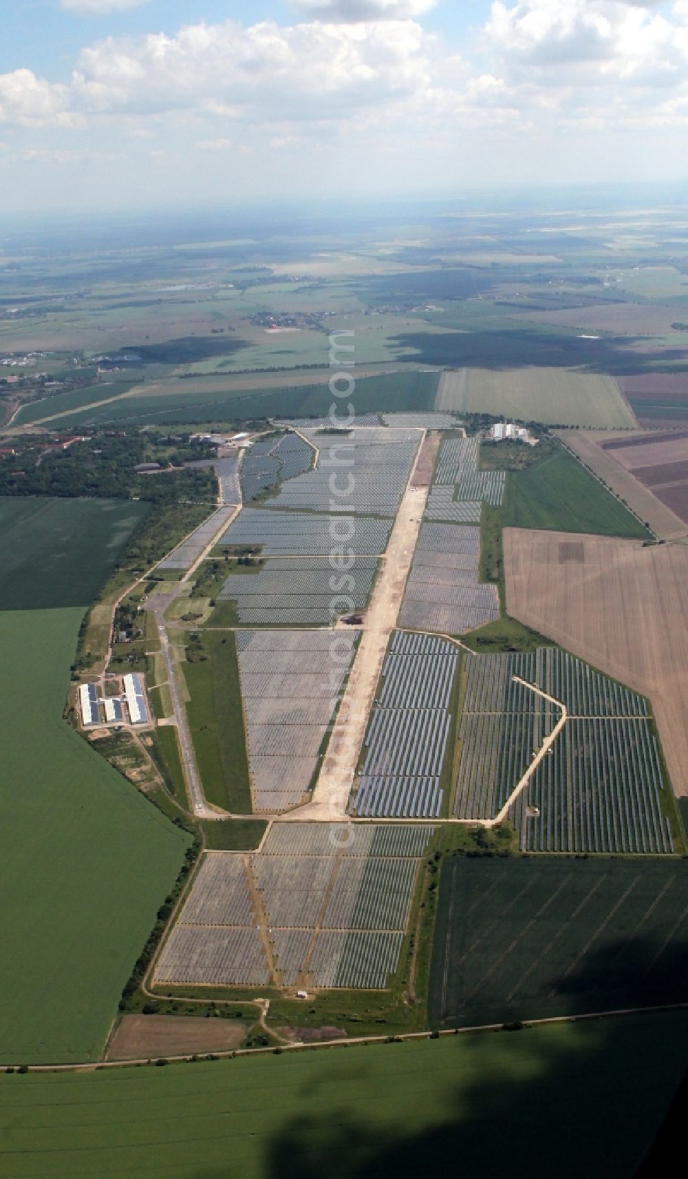 Köthen from the bird's eye view: Solar Park at the former airfield Köthen