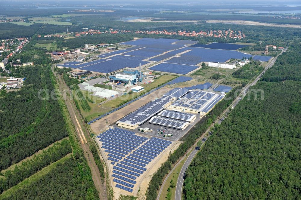 Lauta from the bird's eye view: The completed construction work on the photovoltaic system solar park Lauta on one part of the former Lautawerk-area