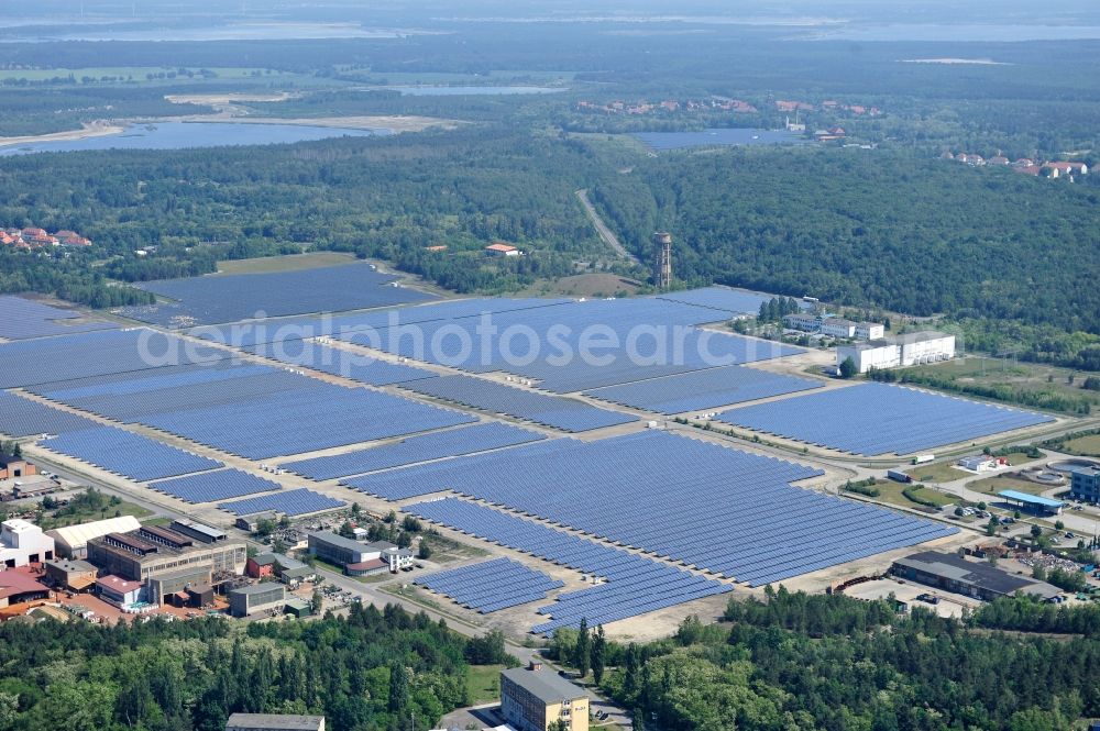 Lauta from above - The completed construction work on the photovoltaic system solar park Lauta on one part of the former Lautawerk-area