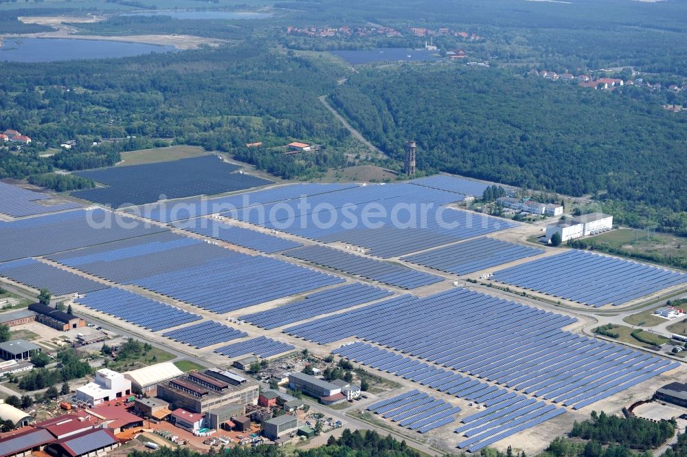 Aerial photograph Lauta - The completed construction work on the photovoltaic system solar park Lauta on one part of the former Lautawerk-area