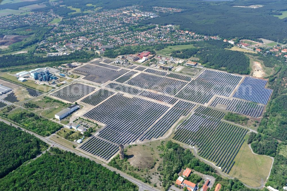 Aerial image Lauta - The completed construction work on the photovoltaic system solar park Lauta on one part of the former Lautawerk-area