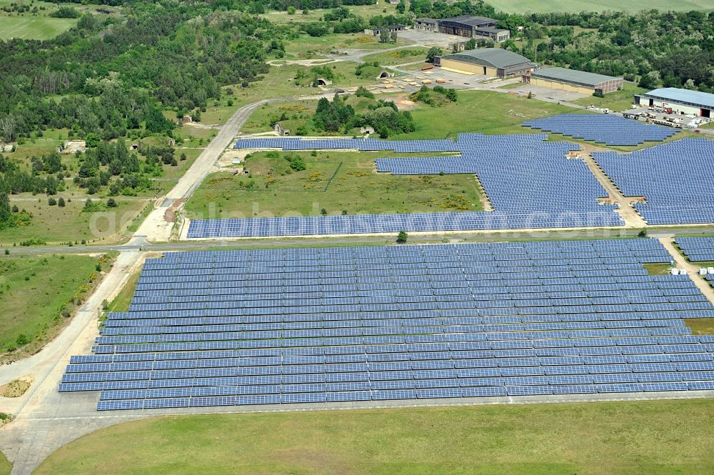 Aerial photograph Falkenberg / Elster - Solar power station in Falkenberg-Lönnewitz Airport