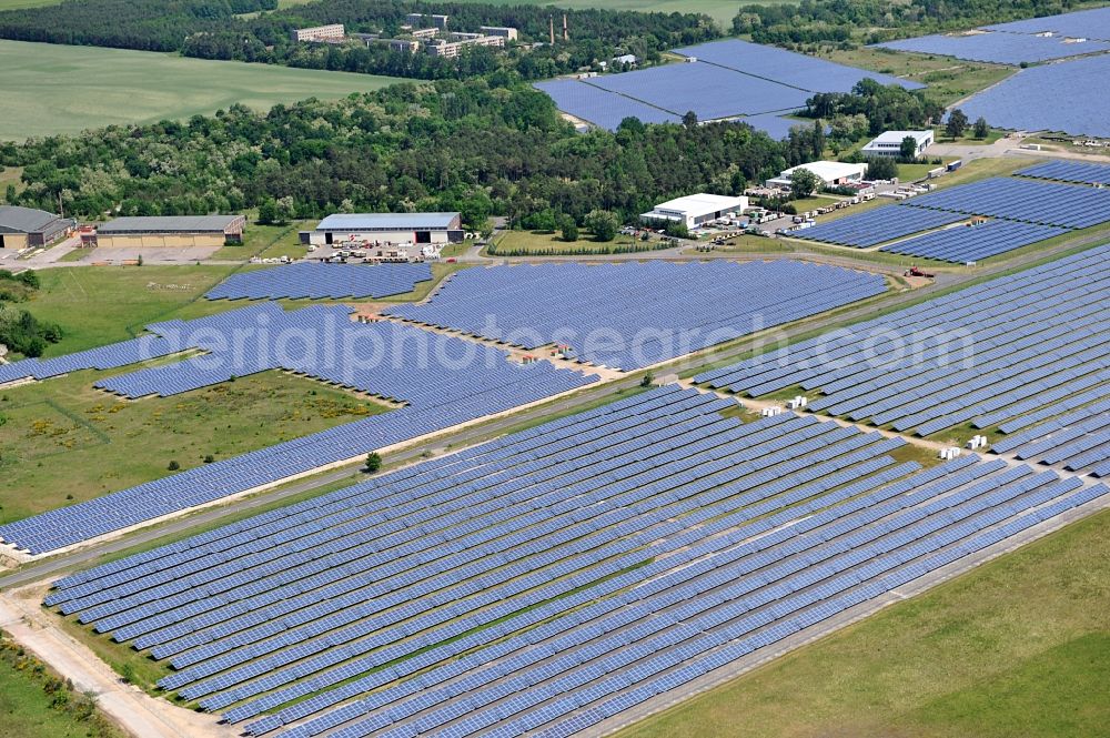 Falkenberg / Elster from above - Solar power station in Falkenberg-Lönnewitz Airport