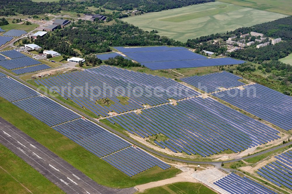 Falkenberg / Elster from above - Solar power station in Falkenberg-Lönnewitz Airport